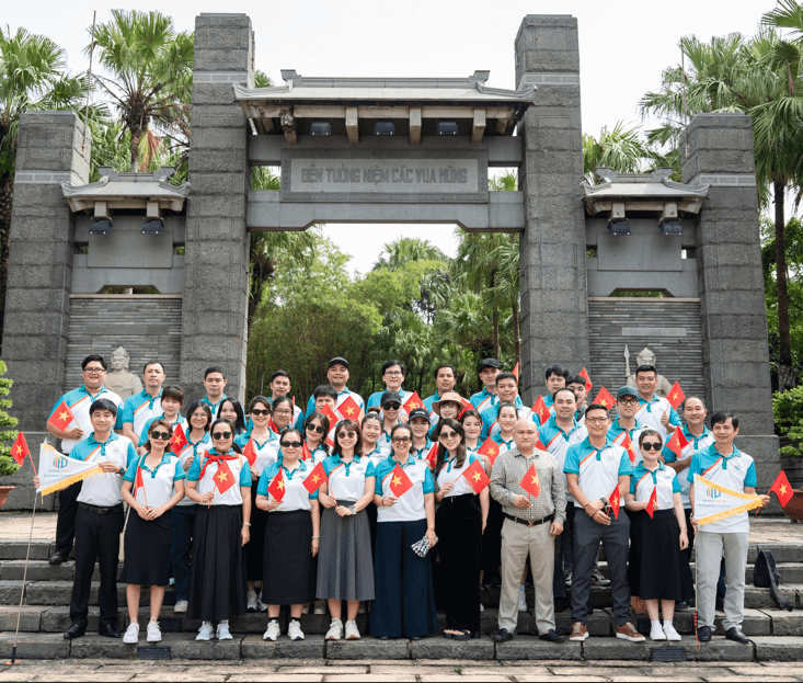 Hành trình Về nguồn - khơi gợi giá trị lịch sử truyền thống